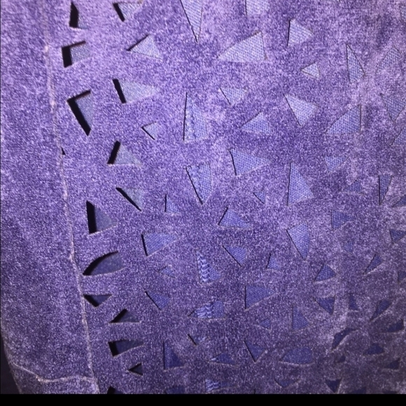 Julia Jordan‎ Laser Cut Faux Suede Dress - Picture 3 of 6